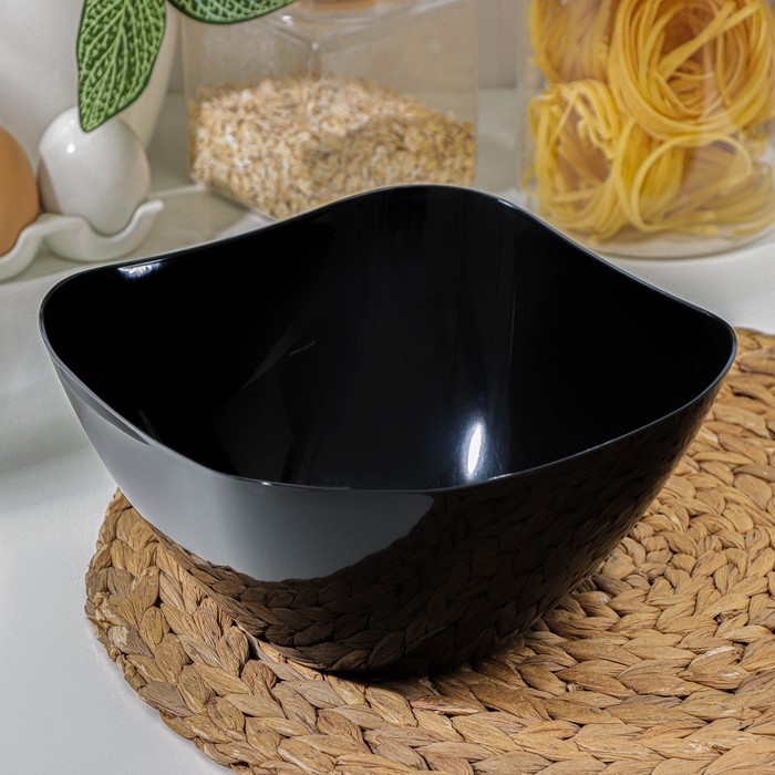 Салатник пластиковый &laquo;Рондо&raquo;, 2 л, цвет чёрный