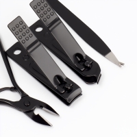 Набор маникюрный, 12 предметов, в футляре, чёрный Набор маникюрный, 12 предметов, в футляре, чёрный