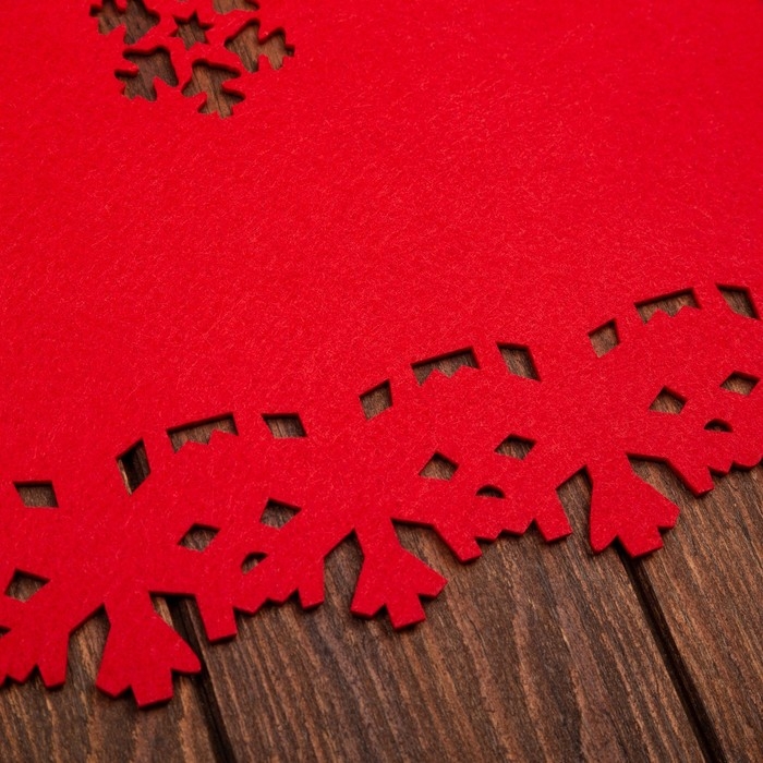 Салфетка новогодняя сервировочная Доляна &laquo;Узоры&raquo;, 38х30 см