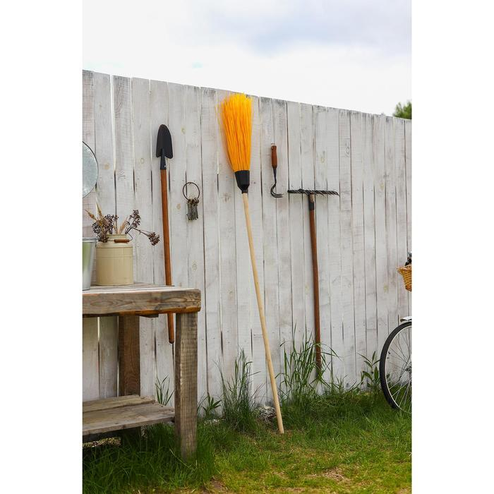 Метла полипропиленовая, с черенком &laquo;Дорогая&raquo;, 5 колец, цвет МИКС