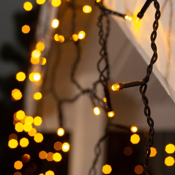 Гирлянда &laquo;Бахрома&raquo; 3 &times; 0.6 м, IP44, УМС, тёмная нить, 160 LED, свечение жёлтое, 220 В