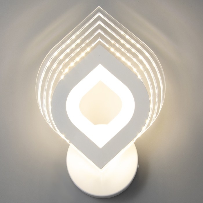 Бра Бра "Лист" LED 12Вт 3000-4000К белый 24х19х4 см