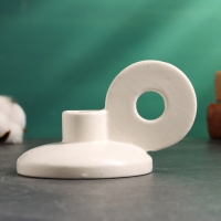 Подсвечник "Лео" белый глянец, 8х13х10см Подсвечник "Лео" белый глянец, 8х13х10см