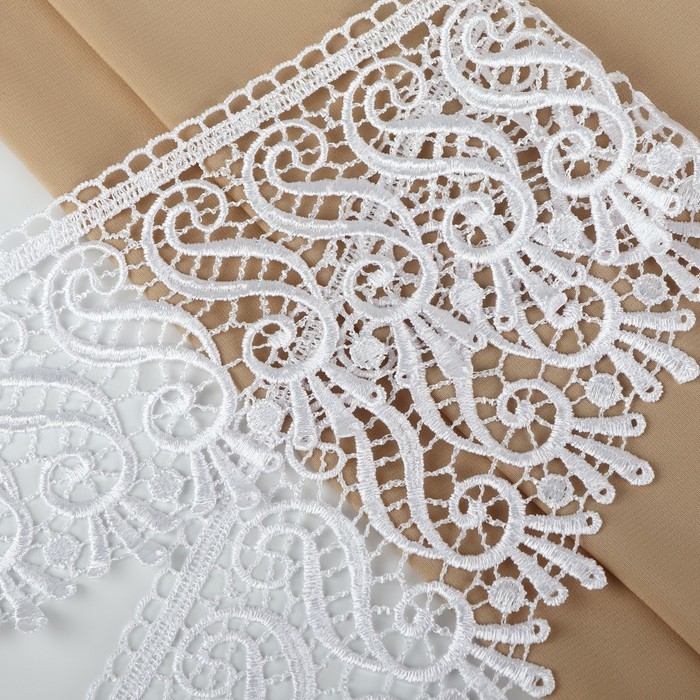 Кружево гипюровое, 94 мм &times; 11 &plusmn; 1 м, цвет белый