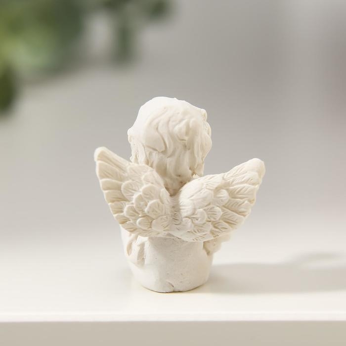 Сувенир полистоун "Ангелочек рассматривает жемчужину" МИКС 3,5х2,5х2,8 см