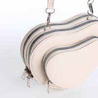 Сумка женская кросс-боди на молнии, цвет белый Сумка женская кросс-боди на молнии, цвет белый