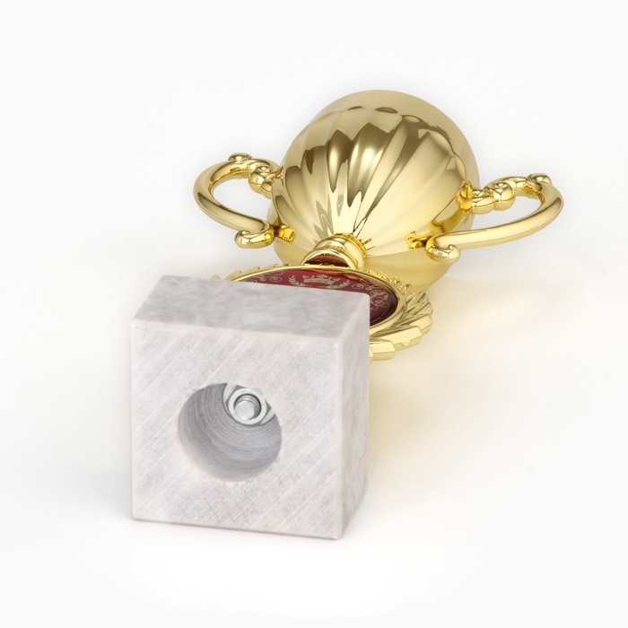 Кубок «Любимая мамочка», наградная фигура, пластик, золото, 17 х 9,5 х 5 см. Кубок «Любимая мамочка», наградная фигура, пластик, золото, 17 х 9,5 х 5 см.