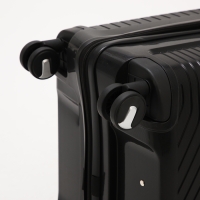Чемодан большой 100 л (L), отдел на молнии, кодовый замок, 4 колеса, цвет чёрный Чемодан большой 100 л (L), отдел на молнии, кодовый замок, 4 колеса, цвет чёрный