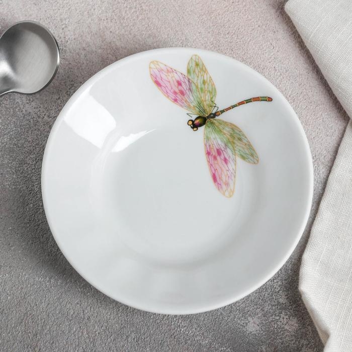 Блюдце фарфоровое «Стрекоза», 105 мл, d=11 см, цвет белый Блюдце фарфоровое «Стрекоза», 105 мл, d=11 см, цвет белый