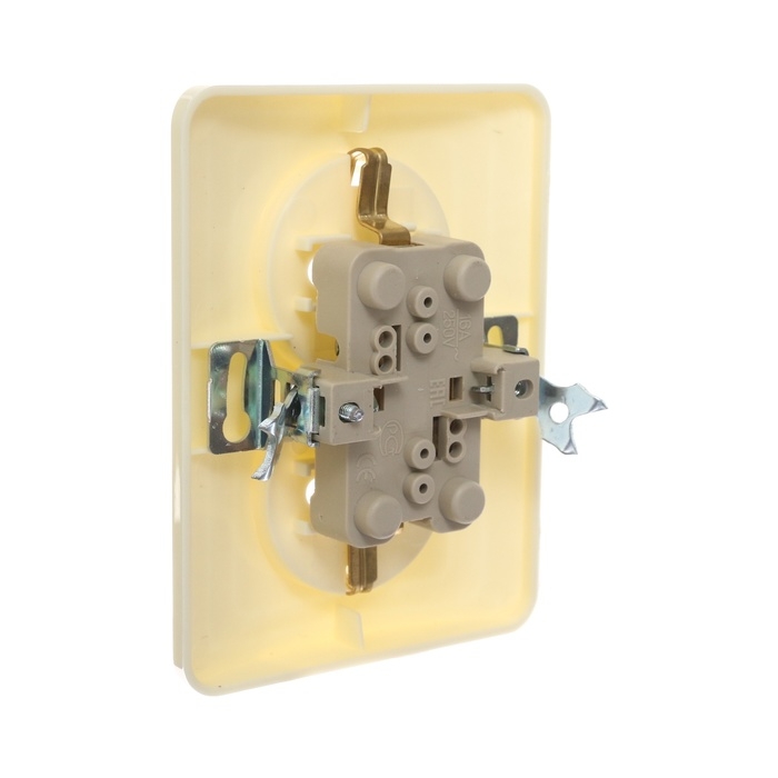 Розетка двухместная Luazon Lighting Розетка двухместная Luazon Lighting "Орион", 16 А, скрытая, с з/к, бежевая