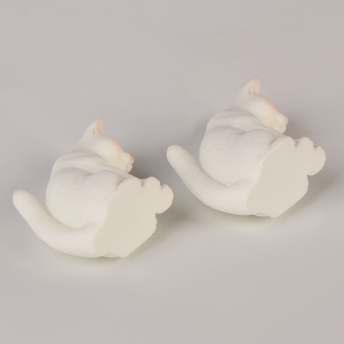 Миниатюра кукольная «Котик», набор 2 шт., размер 1 шт. — 2 × 3,5 × 3 см Миниатюра кукольная «Котик», набор 2 шт., размер 1 шт. — 2 × 3,5 × 3 см