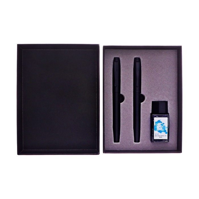 Ручки подарочные 2 штуки в подар коробке (роллер и перьевая) с чернилами 18 мл