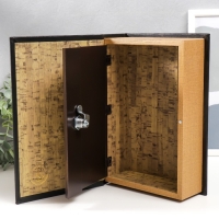 Сейф-книга дерево кожзам "Золотая зебра" 27х18х7 см Сейф-книга дерево кожзам "Золотая зебра" 27х18х7 см