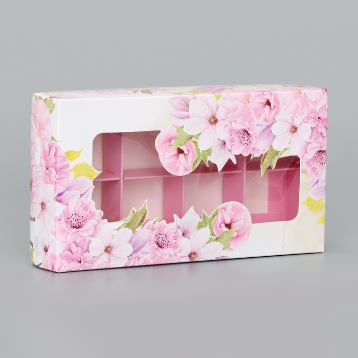 Коробка складная для 8 конфет Коробка складная для 8 конфет "Цветочки", 9,8 х 17,7 х 3,5 см. Кондитерская упаковка