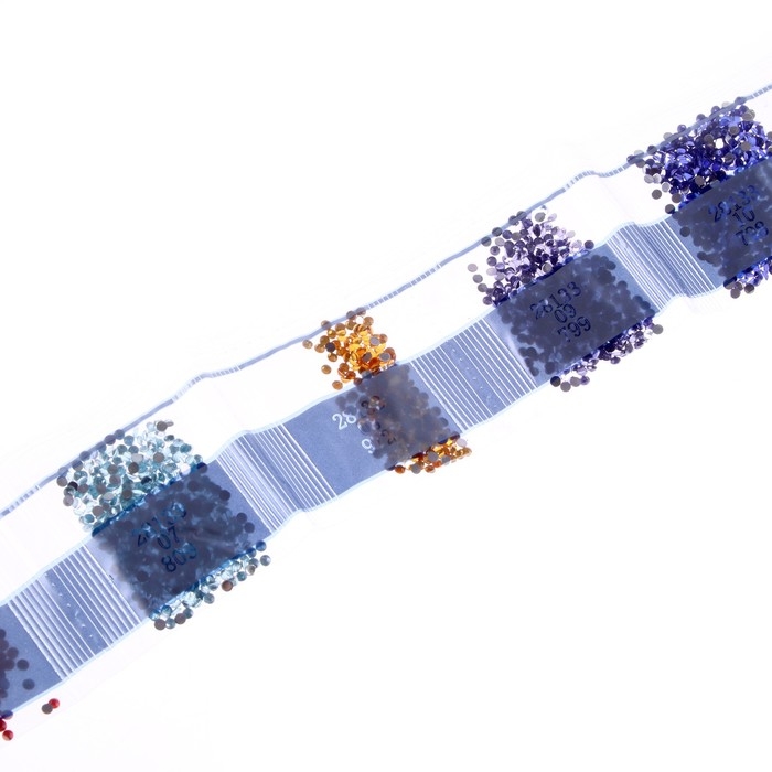 Алмазная мозаика с частичным заполнением &laquo;Девочка&raquo; и гравюра &laquo;Кошачьи нежности&raquo; А5