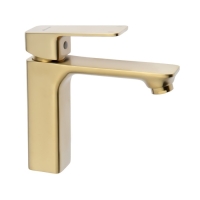 Смеситель для раковины Accoona A90126AW, однорычажный, длина излива 131 мм, золото Смеситель для раковины Accoona A90126AW, однорычажный, длина излива 131 мм, золото