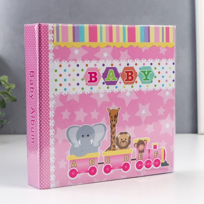 Фотоальбом 12 листов для заполнения и 14 листов для 56 фотографий 10х15 см., Фотоальбом 12 листов для заполнения и 14 листов для 56 фотографий 10х15 см., "Малышке"