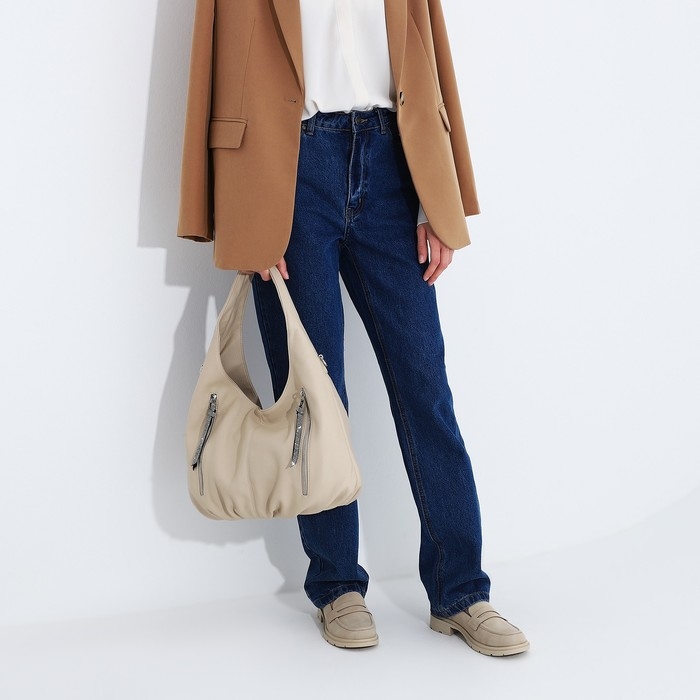 Сумка-мешок на молнии, 3 наружных кармана, цвет бежевый Сумка-мешок на молнии, 3 наружных кармана, цвет бежевый