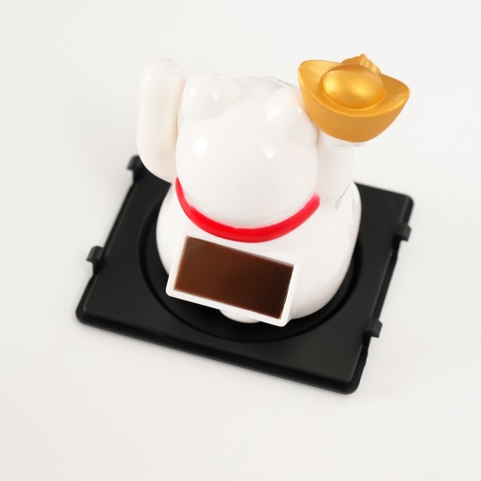 Маятник пластик Маятник пластик "Белый Манэки-нэко со слитками Ямб" 5х5х6 см