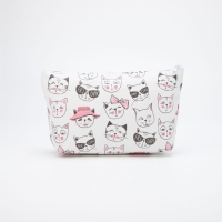 Косметичка на молнии, цвет белый Косметичка на молнии, цвет белый