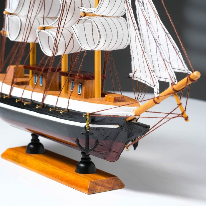 Корабль сувенирный средний «Пилад», борта тёмные, 33х31х5 см Корабль сувенирный средний «Пилад», борта тёмные, 33х31х5 см