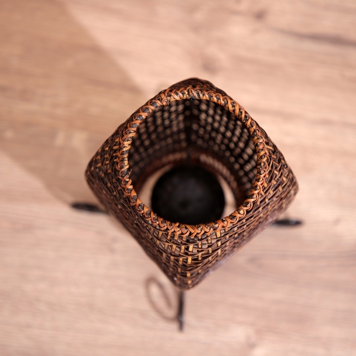 Подсвечник 14х14х24 см