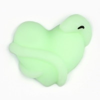 Мялка новогодняя «Новый год: Подарочек», 4 х 3.5 см Мялка новогодняя «Новый год: Подарочек», 4 х 3.5 см