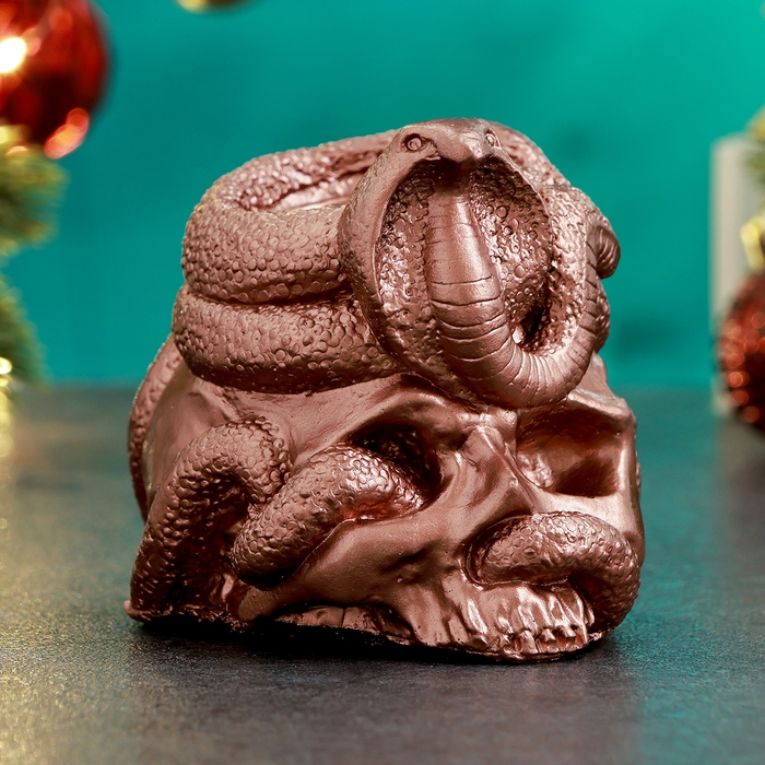 Новый год. Символ 2025. Подсвечник новогодний "Череп со змеей" 9см, медь