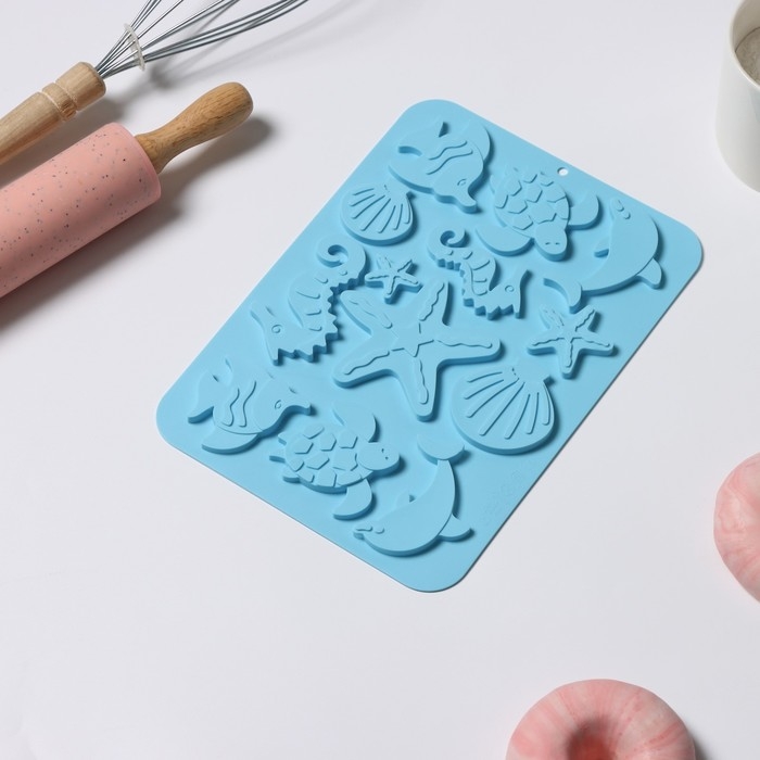 Форма для кондитерских украшений Доляна &laquo;Морская история&raquo;, силикон, 23&times;16&times;0,5 см, 13 ячеек, цвет голубой