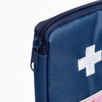 Аптечка походная, синяя 15х12см Аптечка походная, синяя 15х12см