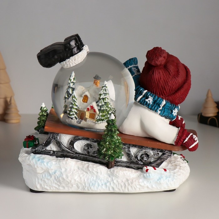 Сувенир полистоун водяной шар музыка, свет Сувенир полистоун водяной шар музыка, свет "Снеговик на санках" d=10 см 22х14х17,5 см