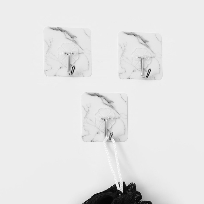 Крючки самоклеящиеся Доляна &laquo;Мрамор&raquo;, 3 шт, 5,9&times;5,9&times;2 см