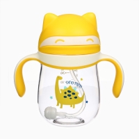 Поильник детский M&B «Котик» с трубочкой, от 9 мес., 280 мл., цвет молочно-желтый Поильник детский M&B «Котик» с трубочкой, от 9 мес., 280 мл., цвет молочно-желтый