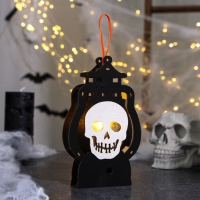 Декор с подсветкой &laquo;Фонарь с черепом&raquo;, 3 &times; 10,5 &times; 17,5 см