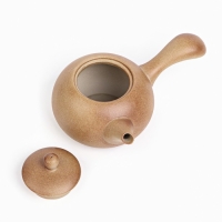 Чайник ручной работы для чайной церемонии с чайной плитой, 250 мл Чайник ручной работы для чайной церемонии с чайной плитой, 250 мл