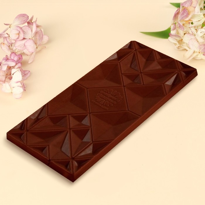 Шоколад молочный &laquo;С 8 марта&raquo;, 70 г.