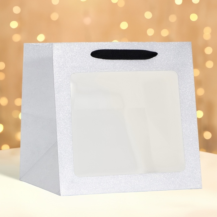 Пакет подарочный новогодний крафт с квадратным дном и окном, 25 х 25 х 25 см. Пакет подарочный новогодний крафт с квадратным дном и окном, 25 х 25 х 25 см.