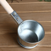 Ковш для бани из оцинкованной стали, 0.35л, 60 см, с деревянной ручкой Ковш для бани из оцинкованной стали, 0.35л, 60 см, с деревянной ручкой