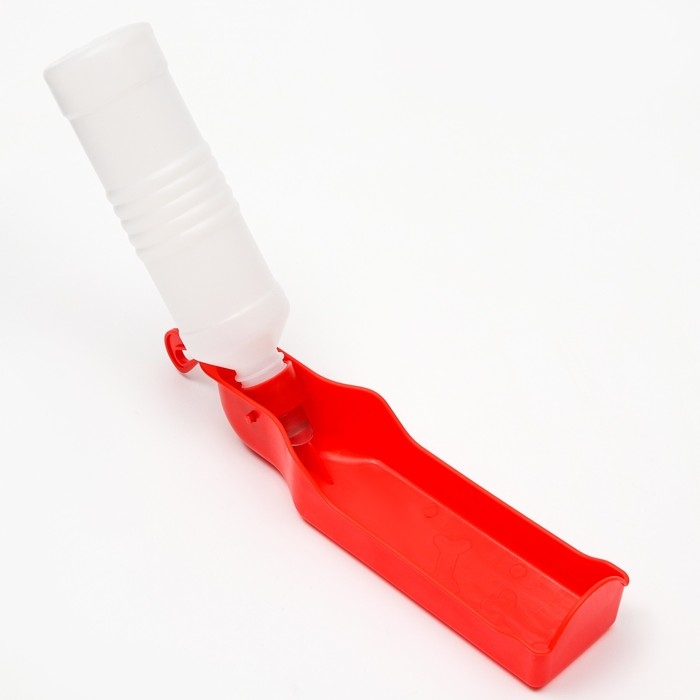 Поилка прогулочная 500 мл, красная Поилка прогулочная 500 мл, красная