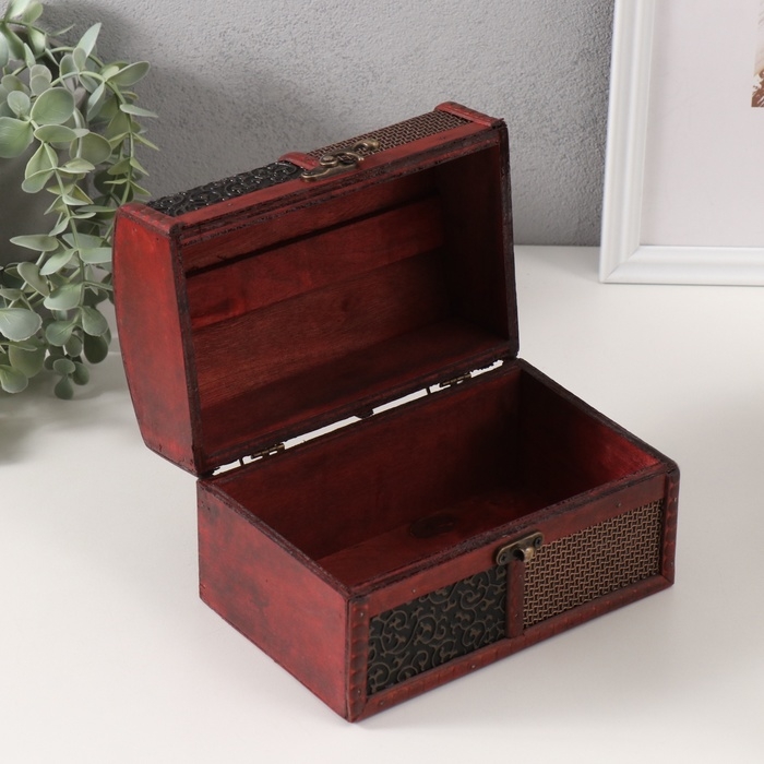 Шкатулка дерево состаренная Шкатулка дерево состаренная "Завитки и сеточка" сундучок 10,5х18х12 см