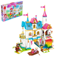 Конструктор Принцессы &laquo;Замок у водоема&raquo;, 3 минифигуры и 605 деталей