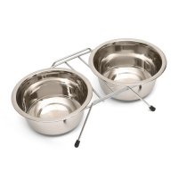 Набор из 2 мисок на подставке, 2 х 900 мл Набор из 2 мисок на подставке, 2 х 900 мл