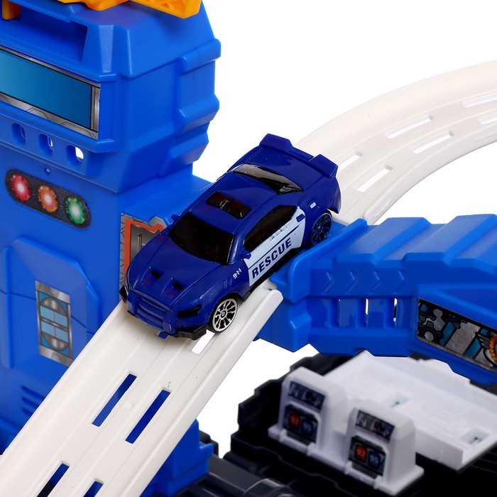 Парковка «Полиция», в чемодане Парковка «Полиция», в чемодане