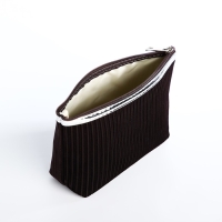 Косметичка на молнии, цвет коричневый Косметичка на молнии, цвет коричневый