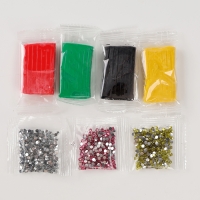 Набор для декора кружки полимерной глиной со стразами "Лепка на кружке" Змея с цветами Набор для декора кружки полимерной глиной со стразами "Лепка на кружке" Змея с цветами