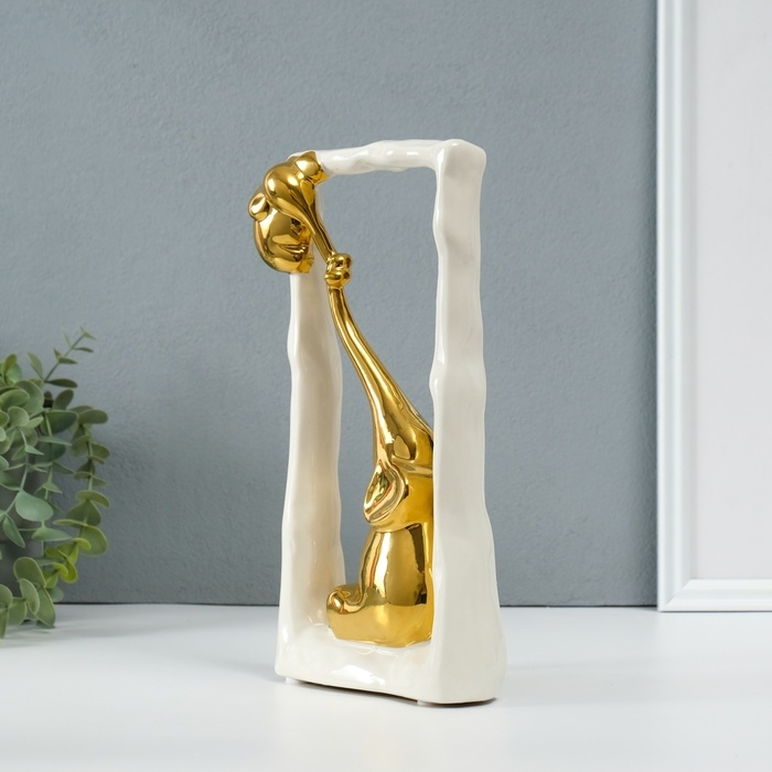 Сувенир керамика "Слон со слонёнком - опора. Прямоугольник" белый с золотом 5,5х13,5х26 см   1032365