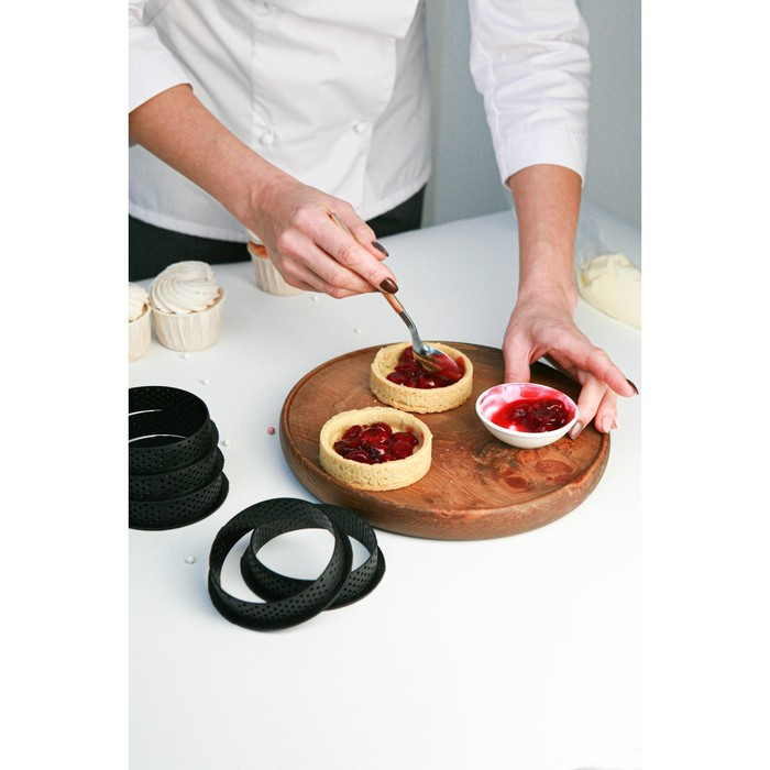 Набор перфорированных форм для выпечки Доляна, внутренний d=8,3 см, 6 шт, цвет чёрный Набор перфорированных форм для выпечки Доляна, внутренний d=8,3 см, 6 шт, цвет чёрный