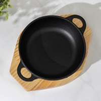 Сковорода &laquo;Вок&raquo;, 20,5&times;15,5&times;4 см, на деревянной подставке