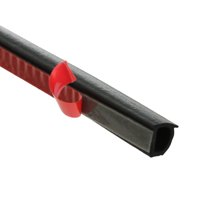 Уплотнитель двери в автомобиль, самоклеящийся, 1 м, черный, набор 2 шт Уплотнитель двери в автомобиль, самоклеящийся, 1 м, черный, набор 2 шт