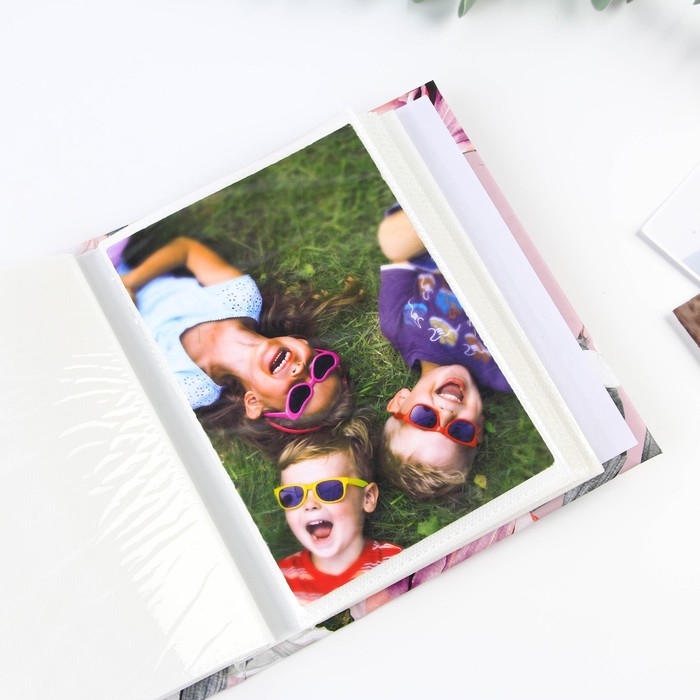 Фотоальбом в твёрдой обложке «Счастливые моменты», 100 фото Фотоальбом в твёрдой обложке «Счастливые моменты», 100 фото